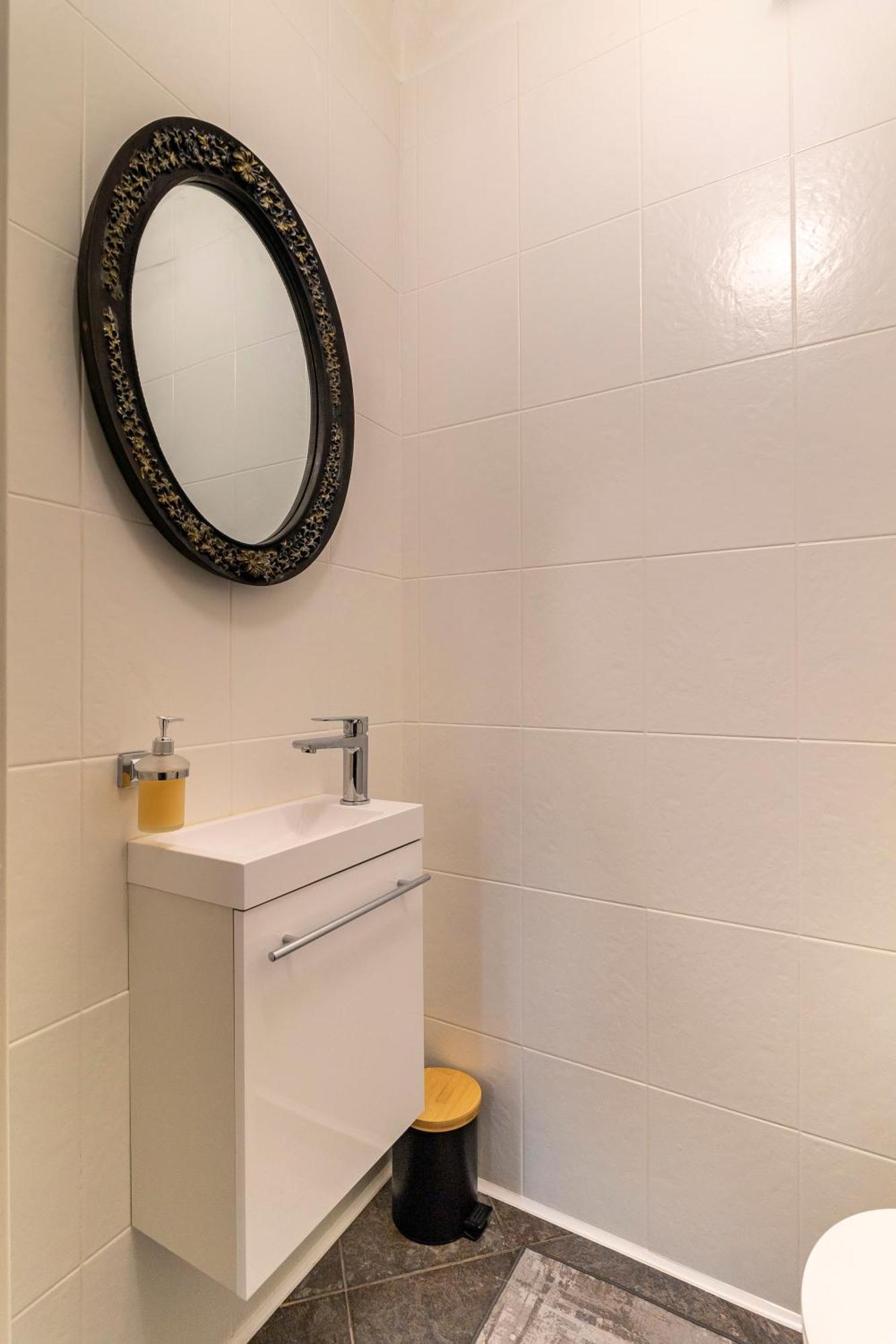 Wonderful 2- Bedroom Apartment With Soul Wwa70 Варшава Экстерьер фото